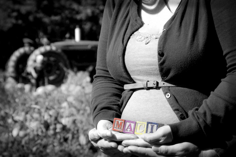 Jacksonville North Carolina Maternity Photographer